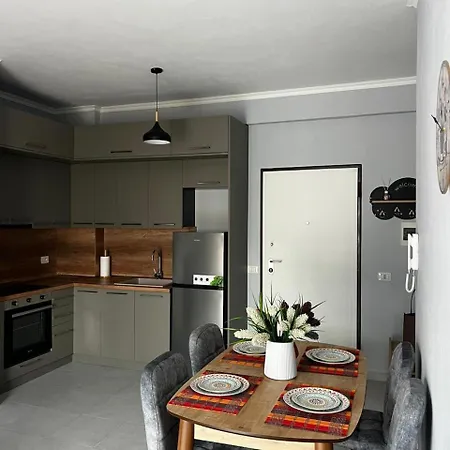 Night Star Apartment