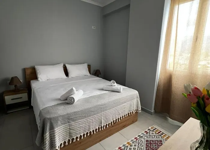 Apartment Night Star Tirana